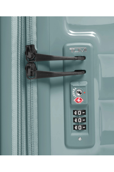 19 Degree | International Expandable Carry-On | THYME