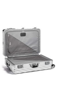 Extended Trip Checked Luggage | 77,5 cm |