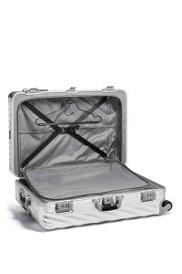 Extended Trip Checked Luggage | 77,5 cm |