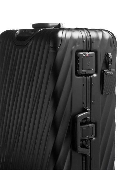 Extended Trip Checked Luggage | 77,5 cm |