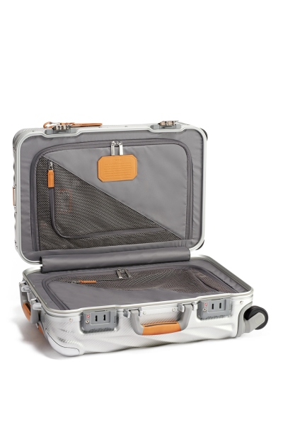 19 Degree Aluminium | International Carry-On 56 cm | Texture Silver
