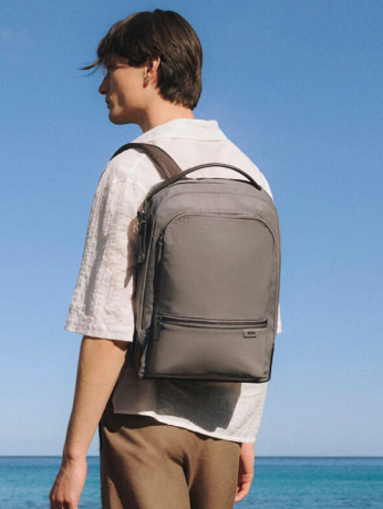 Tumi Kuprinės banner